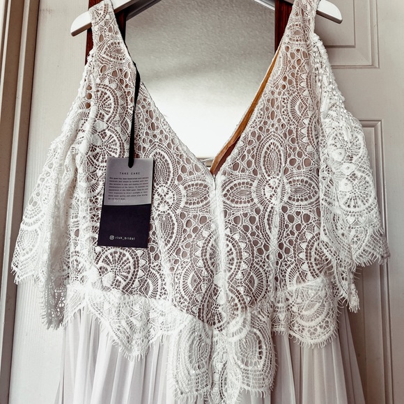 Never worn Rish Bridal Boho Wedding Dress - Picture 4 of 6